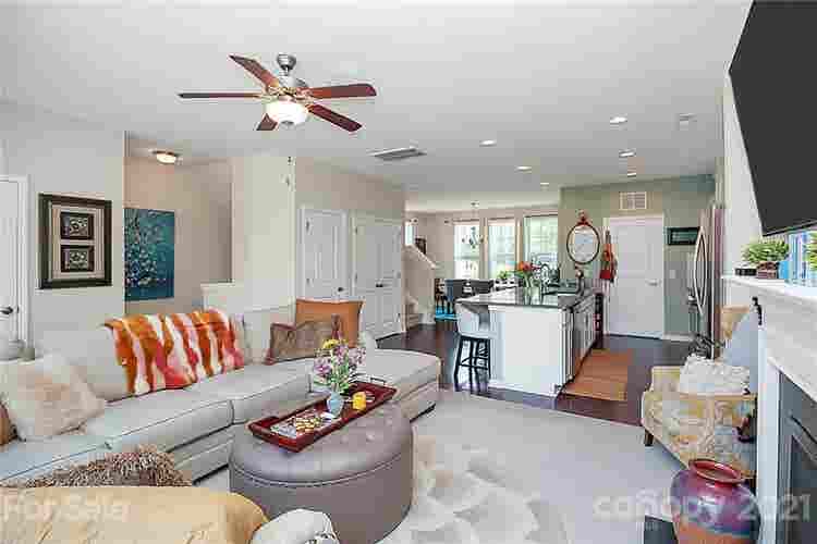 4 BR in Charlotte