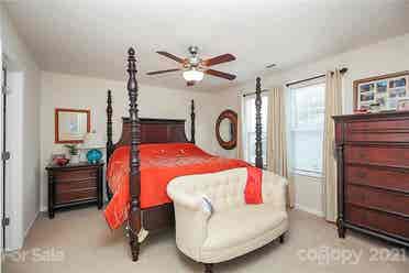 4 BR in Charlotte