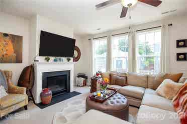 4 BR in Charlotte