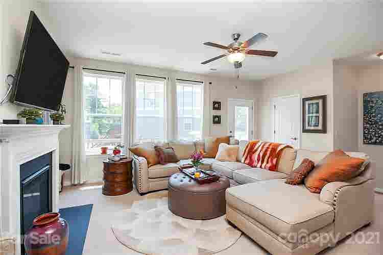4 BR in Charlotte