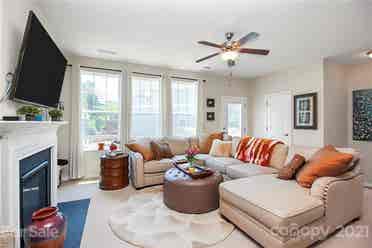4 BR in Charlotte