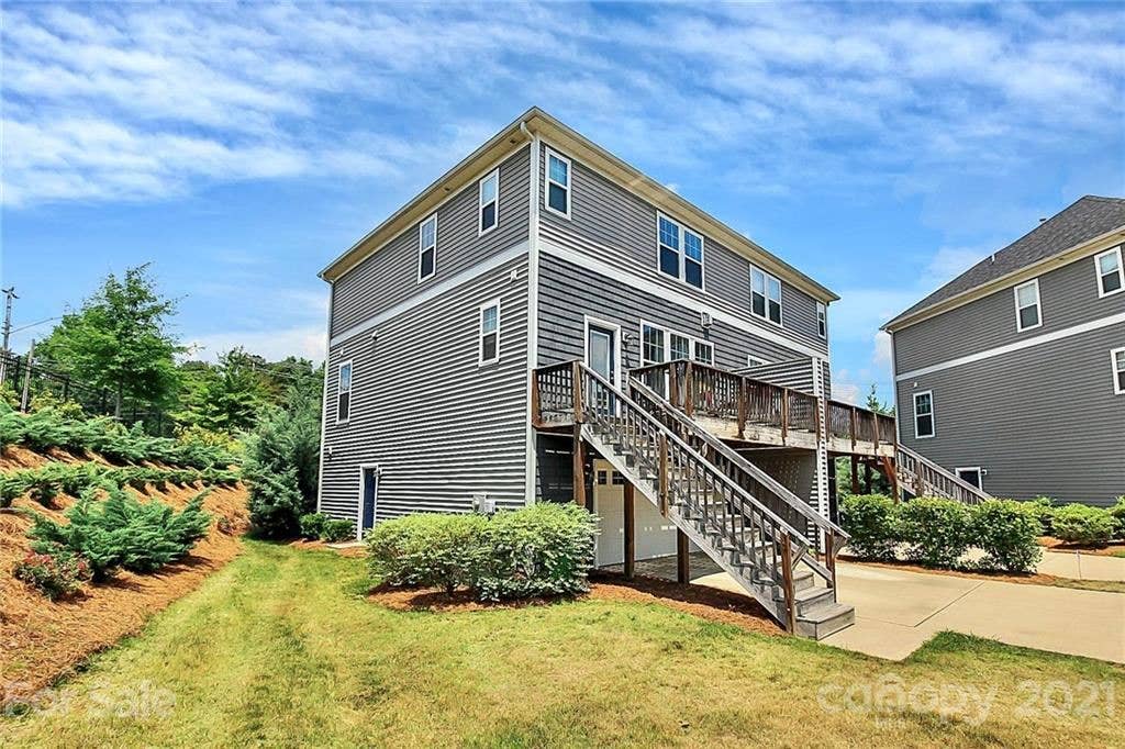 4 BR in Charlotte