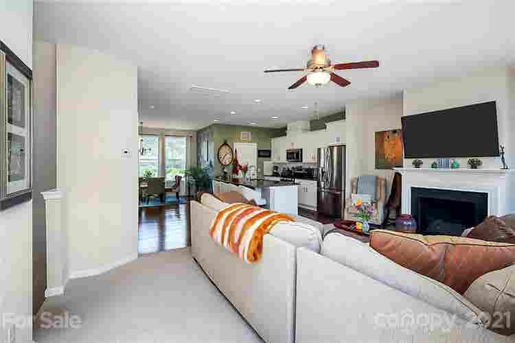 4 BR in Charlotte