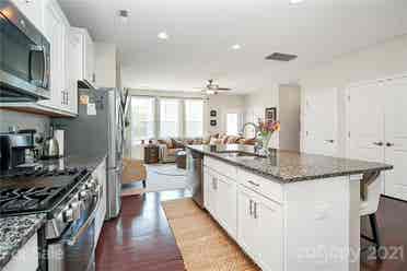 4 BR in Charlotte
