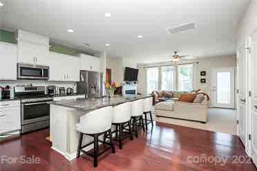 4 BR in Charlotte