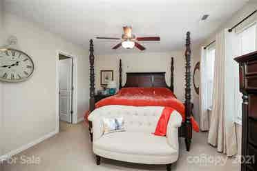 4 BR in Charlotte