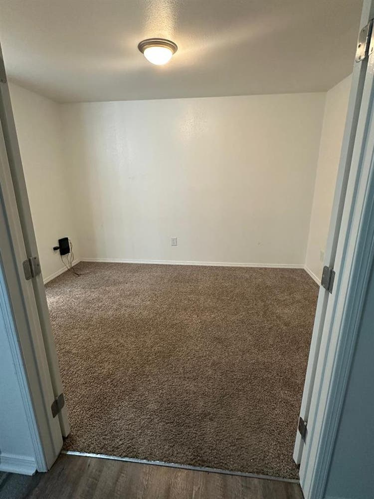 B APT CHEAP PRICE DOWNTOWN BOISE
