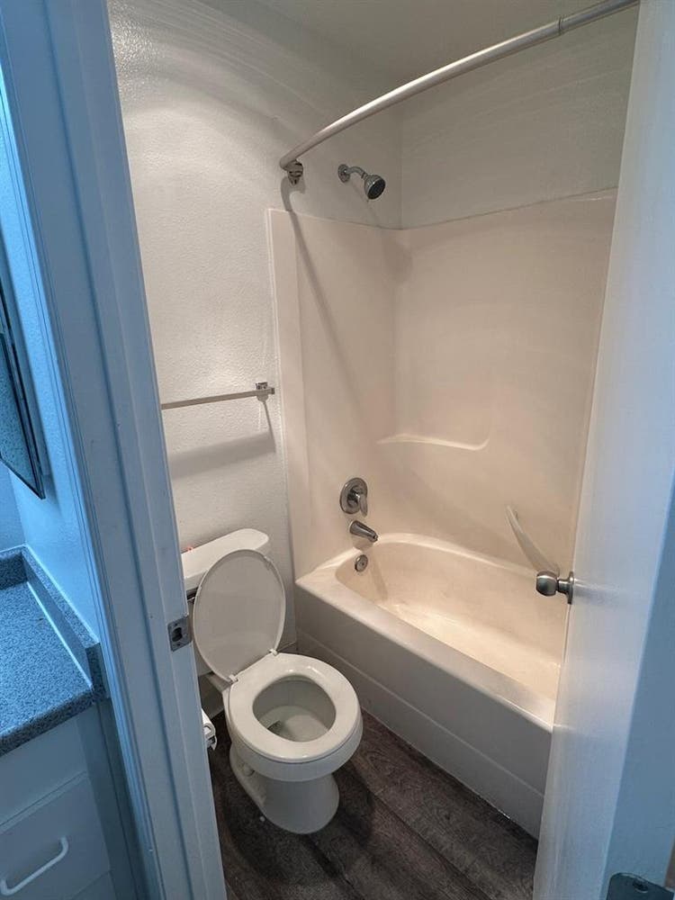 B APT CHEAP PRICE DOWNTOWN BOISE