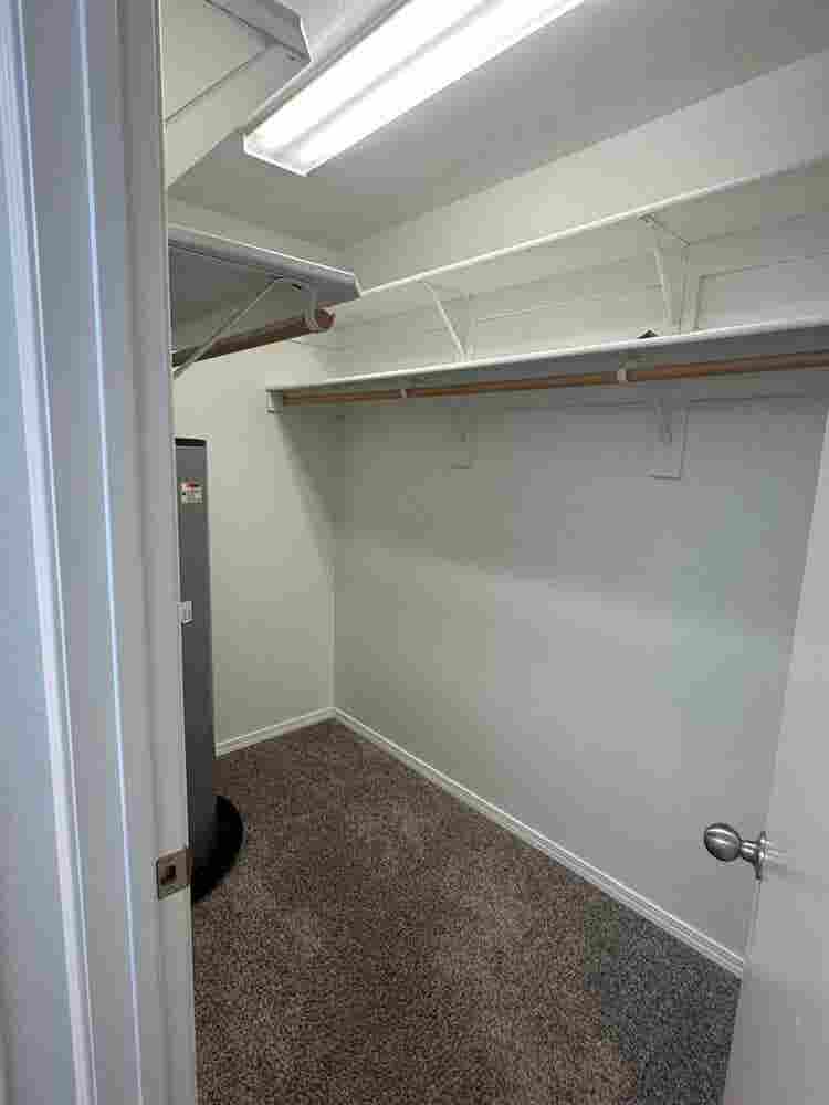 B APT CHEAP PRICE DOWNTOWN BOISE