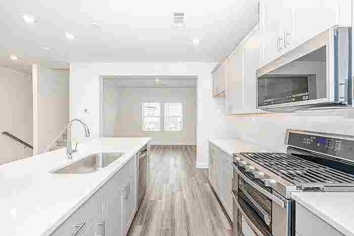 4 BR in Charlotte