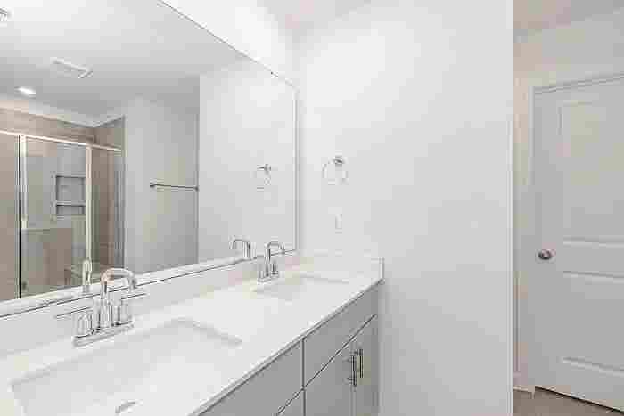 4 BR in Charlotte