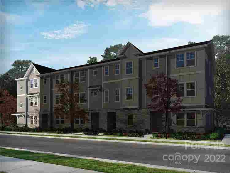 4 BR in Charlotte