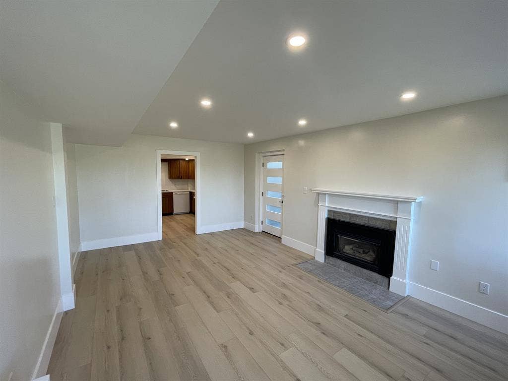 Newly renovated basement suite