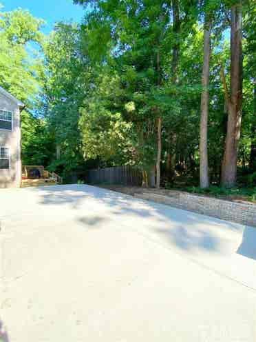4 BR in Apex