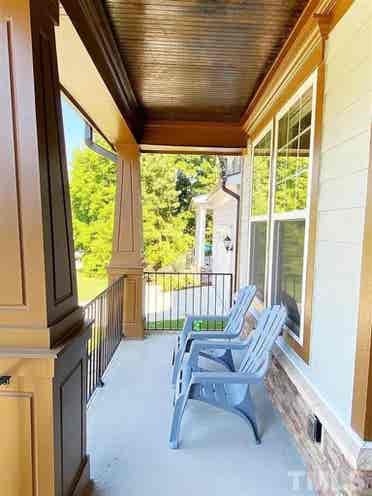 4 BR in Apex