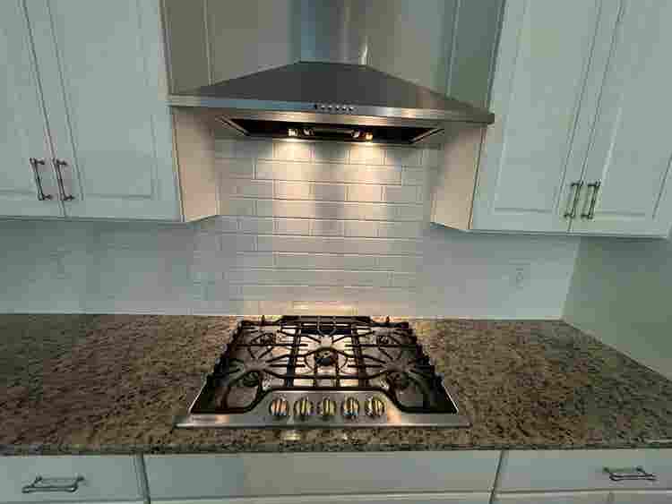 4 BR in Apex
