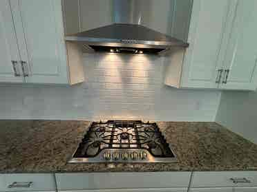 4 BR in Apex