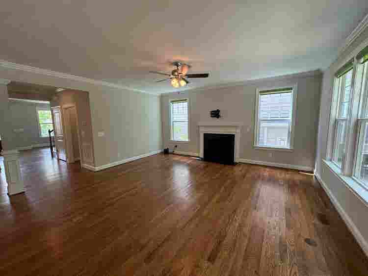 4 BR in Apex