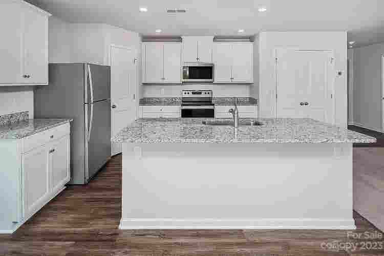 4 BR in Charlotte