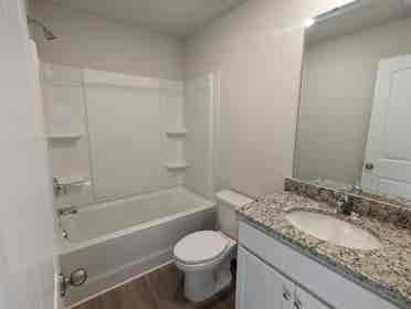 4 BR in Charlotte