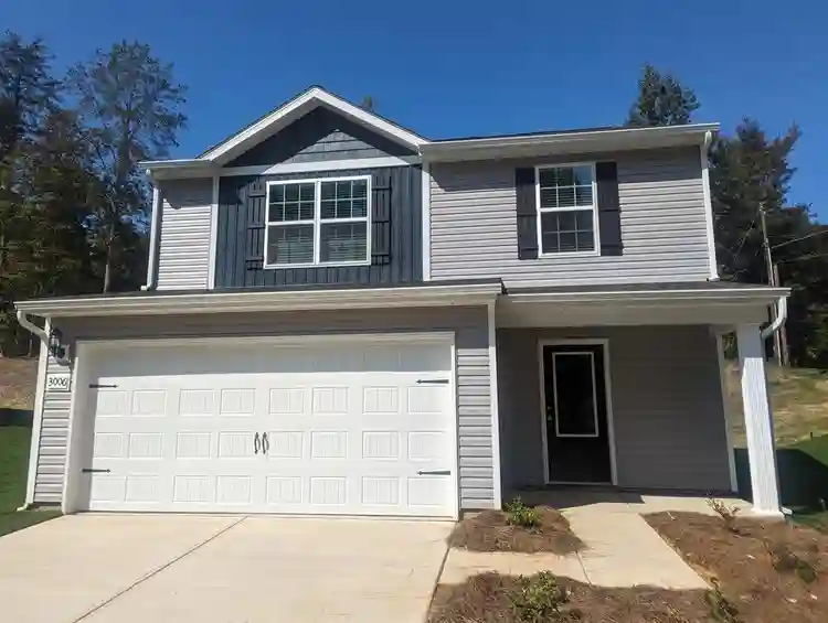 4 BR in Charlotte