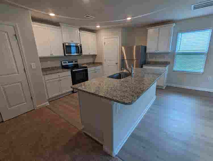 4 BR in Charlotte