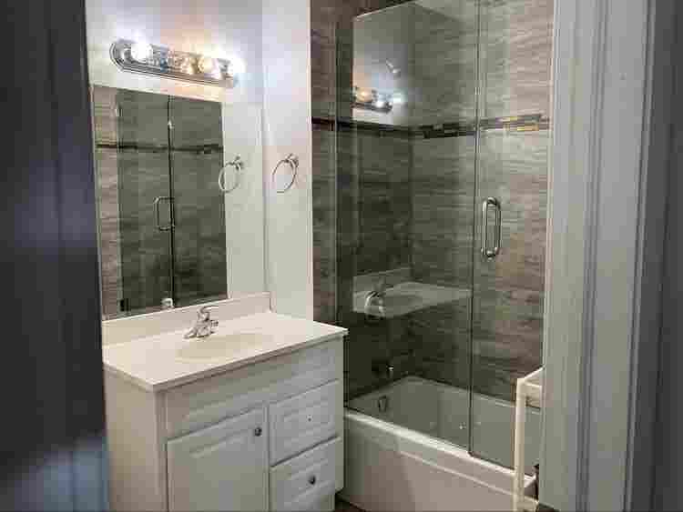 Private Bedrm and Bathroom UIC Area