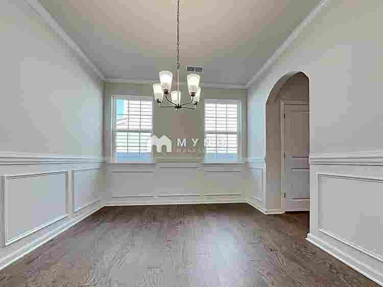5 BR in Charlotte