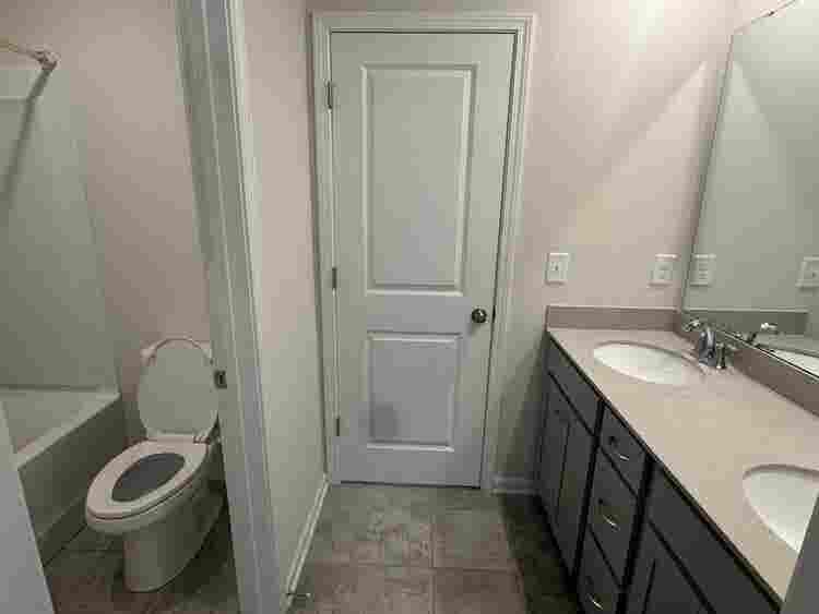 5 BR in Charlotte