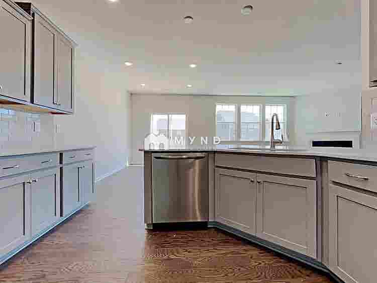 5 BR in Charlotte