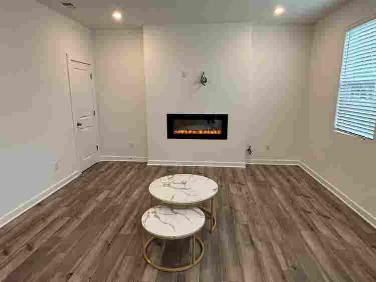 4 BR in Monroe