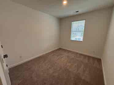 4 BR in Monroe