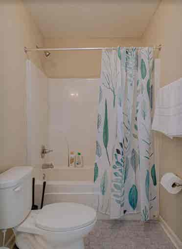 Fully furnishedbath apartment