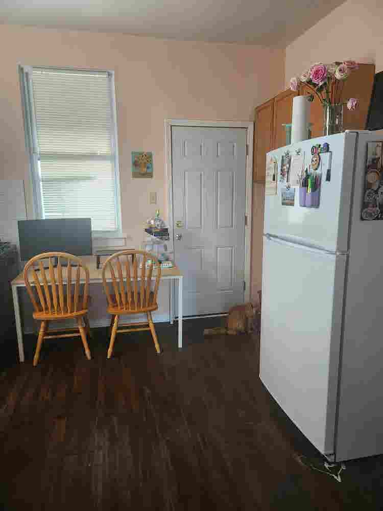 BR Apt- Pilsen- Women Only