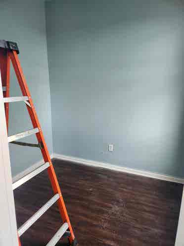 BR Apt- Pilsen- Women Only