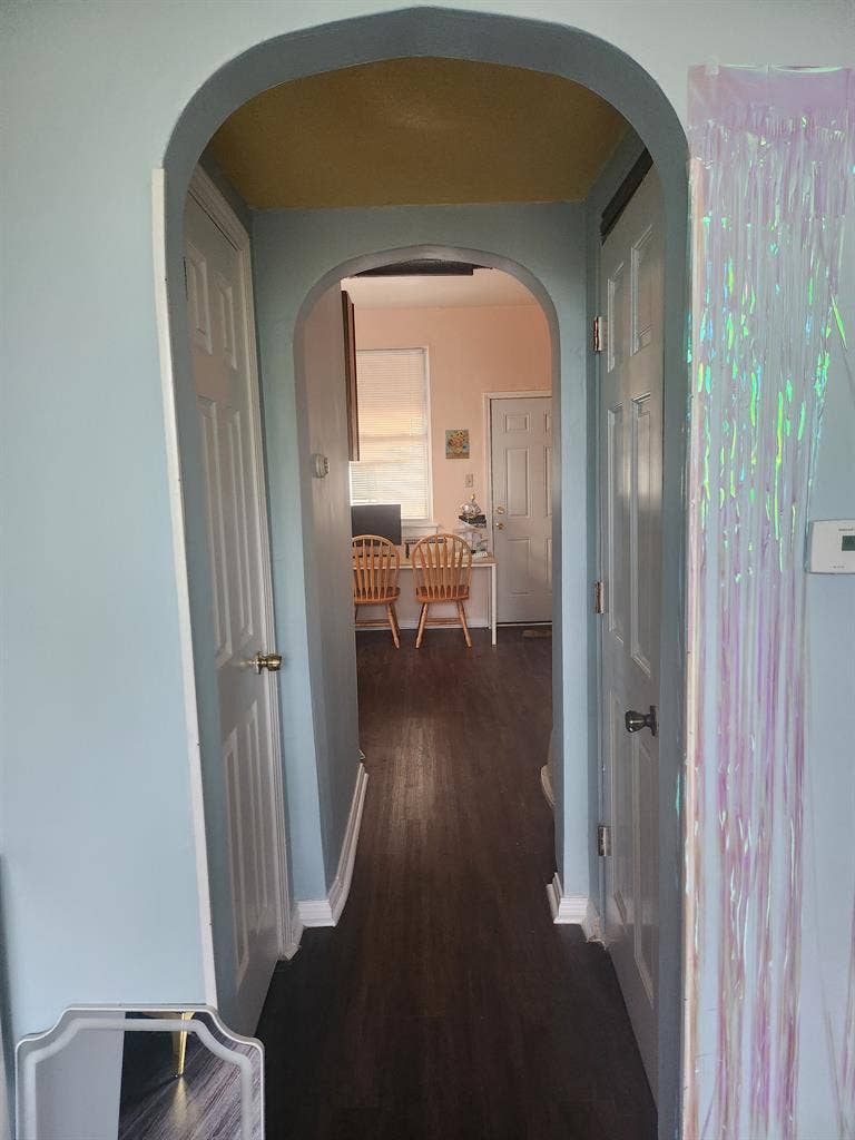 BR Apt- Pilsen- Women Only