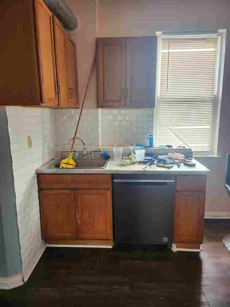 BR Apt- Pilsen- Women Only