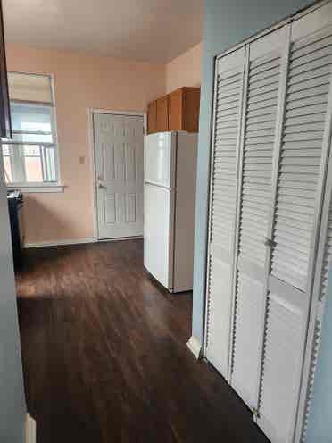 BR Apt- Pilsen- Women Only