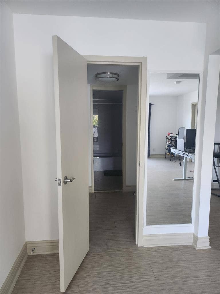 Studio 1 block away from the beach