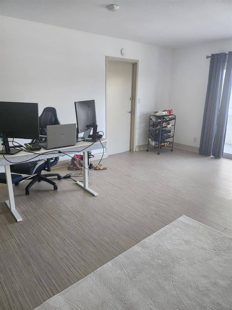 Studio 1 block away from the beach