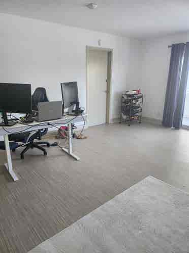 Studio 1 block away from the beach