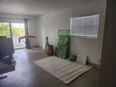 Studio 1 block away from the beach