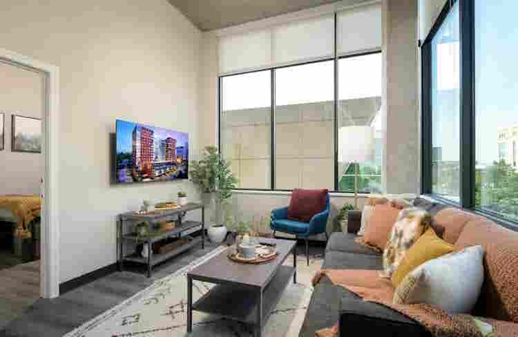 Studio apartment available