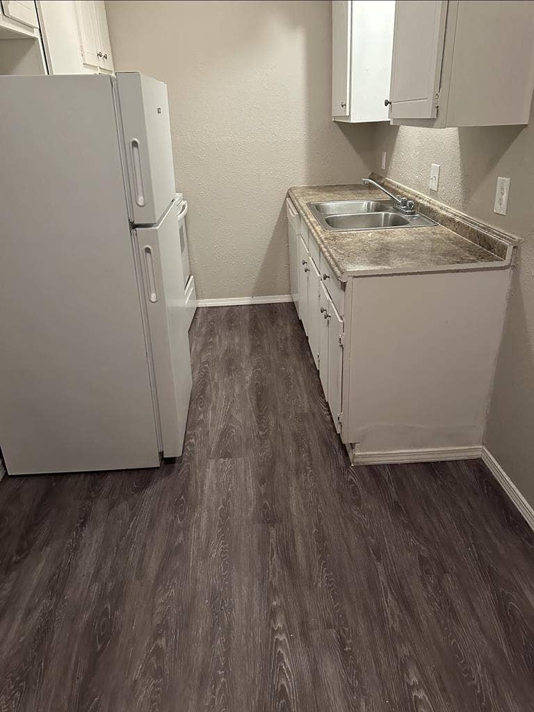 Roommate needed