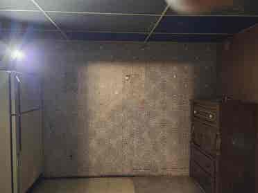 Private Entrance bed and bathroom