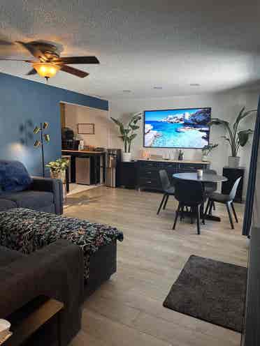 Room for Rent in Family Vibes House