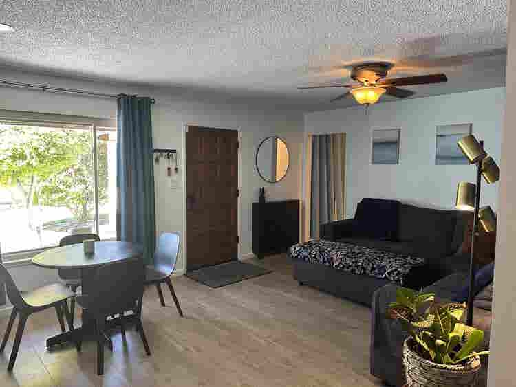 Room for Rent in Family Vibes House