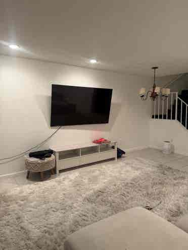 West Boca looking for Roomate