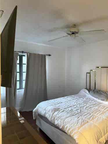 West Boca looking for Roomate