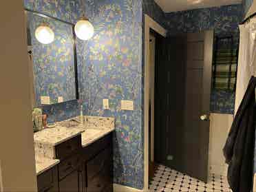 Furnished room in cozy cottage!
